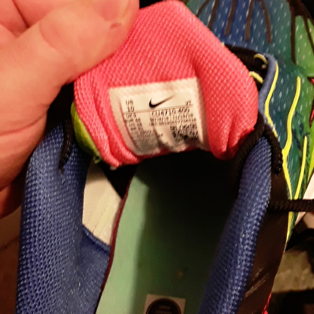 Shoes - Picture 5 of 5